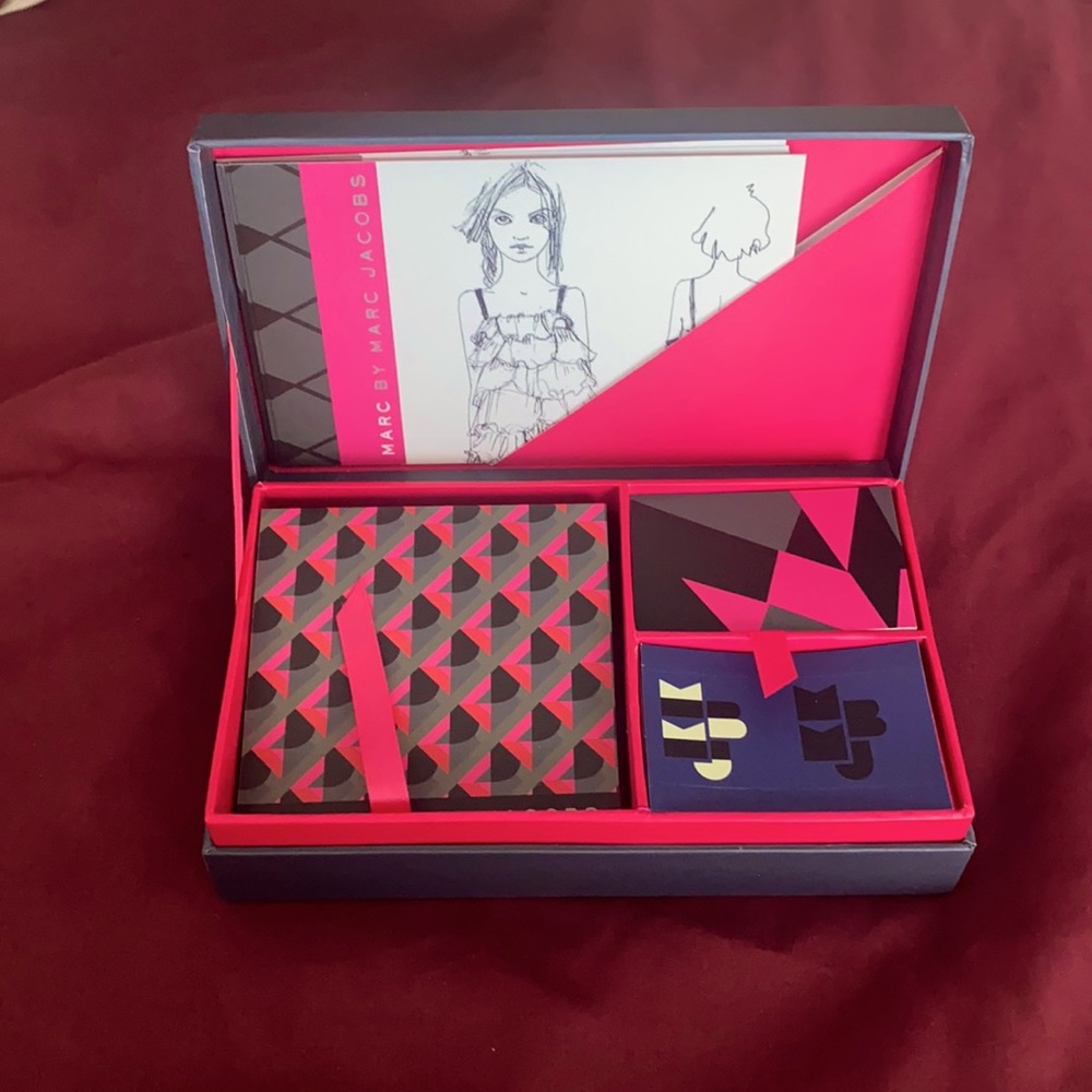 Marc By Marc Jacobs women’s stationary set